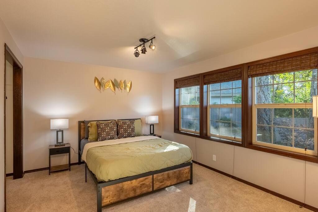 Comfy 4B/2B Home Near Dunes & Ocean! Pet Friendly! Florence Εξωτερικό φωτογραφία